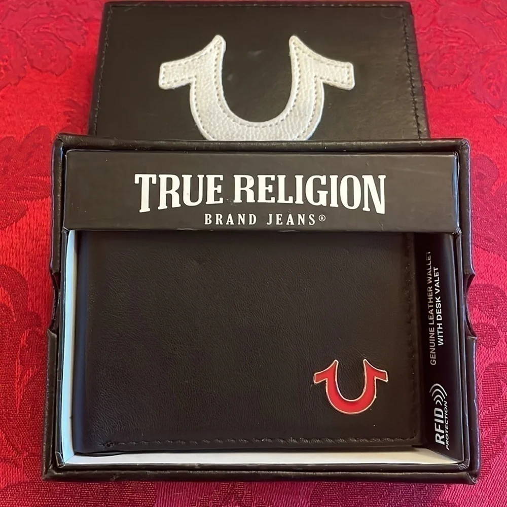 Brand New True Religion Genuine Leather Black Darkar Wallet w/ Desk Valet RFID